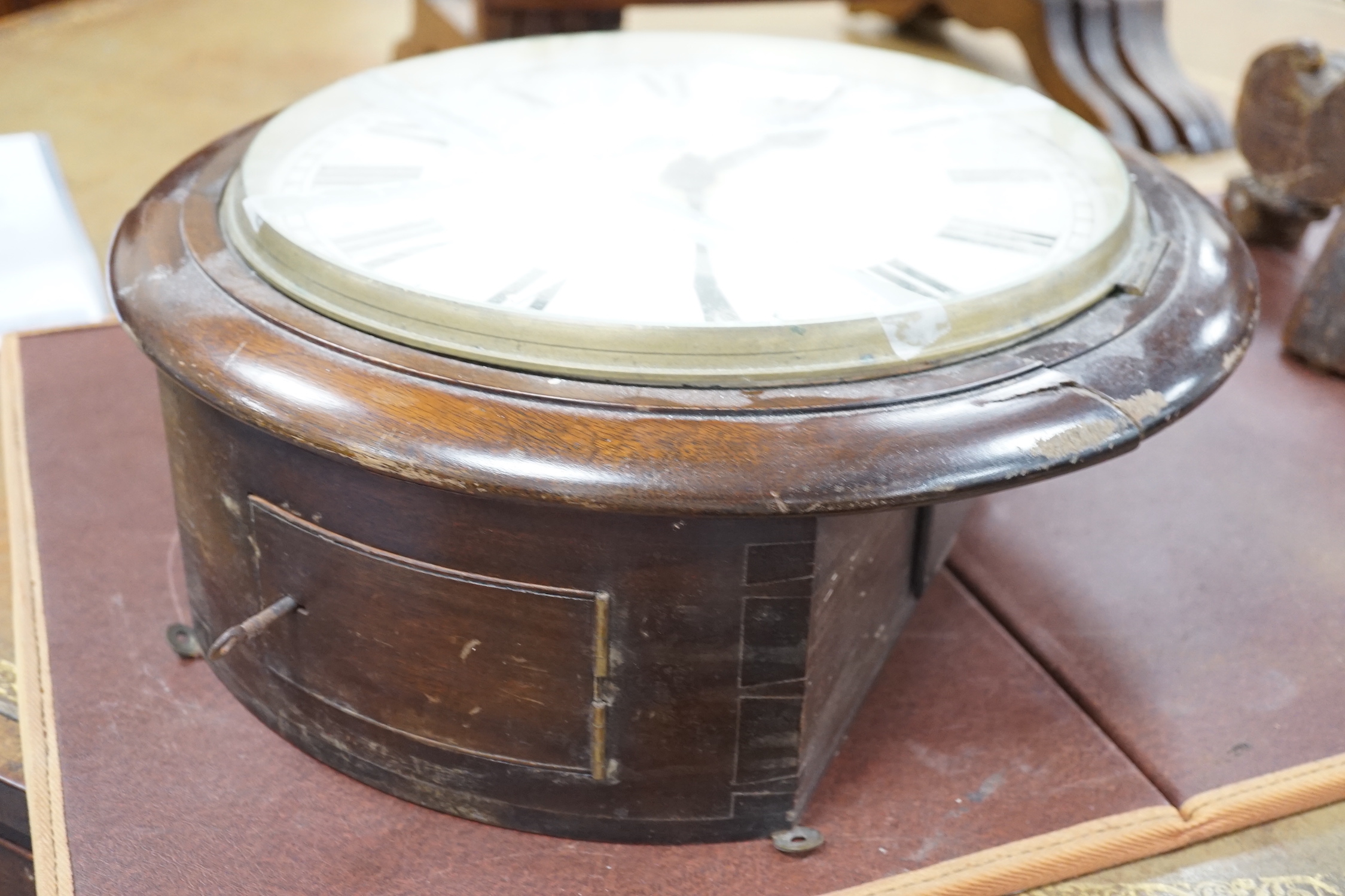 A circular mahogany wall clock, 39cm diameter